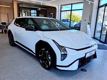 Kia EV4, 4x2 GT-LINE paket TECH, V2L